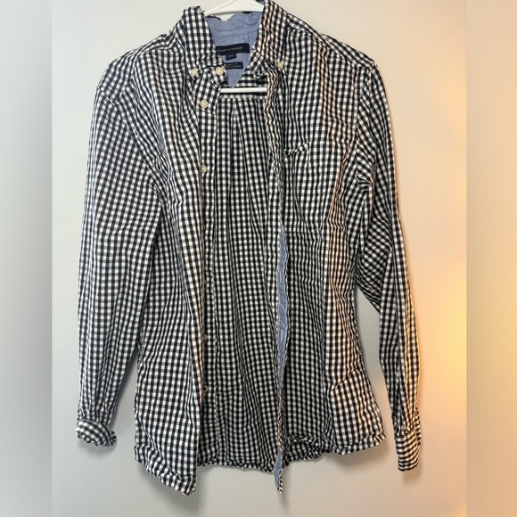 Tommy Hilfiger Black and White Checkered Casual Button Down Shirt - Picture 5 of 5
